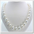 White South Sea Simple Design Pearl Necklace